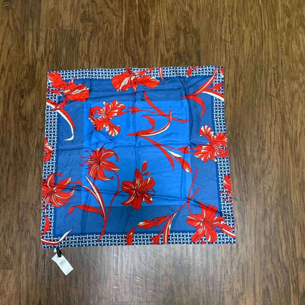 Ann Taylor iris silk little scarf - Picture 6 of 12